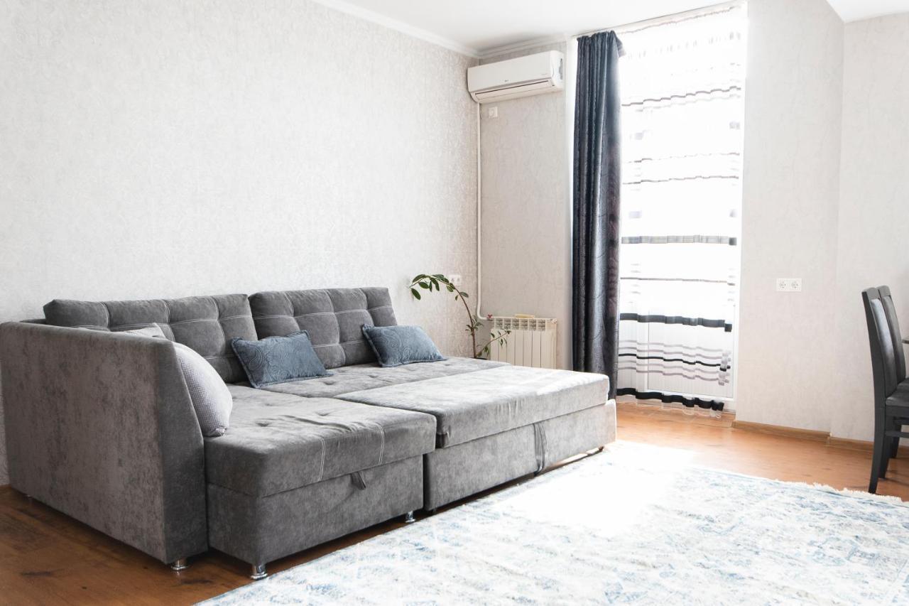 Comfortable Apartment In The Golden Square. Almaty Ngoại thất bức ảnh