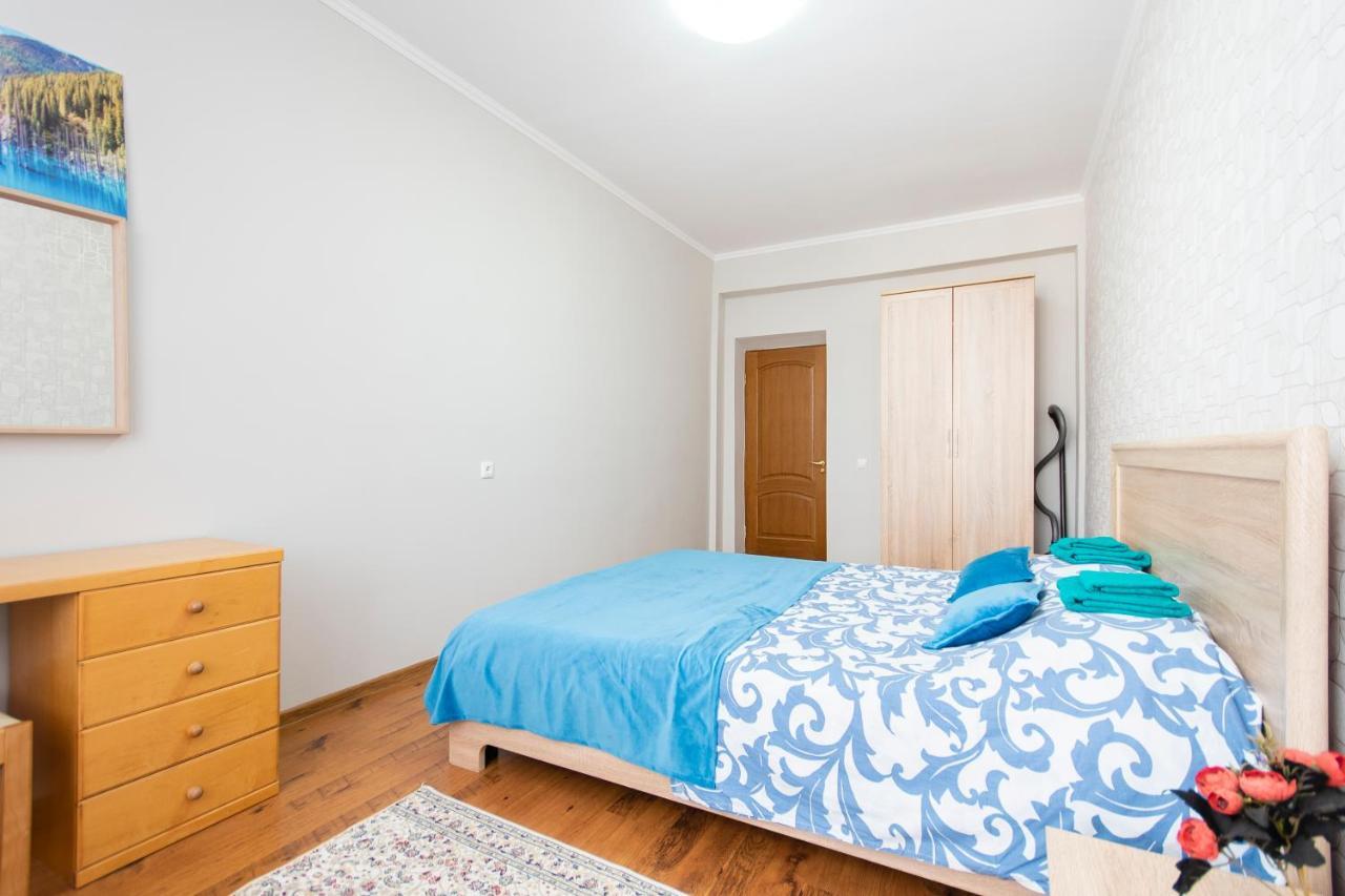 Comfortable Apartment In The Golden Square. Almaty Ngoại thất bức ảnh